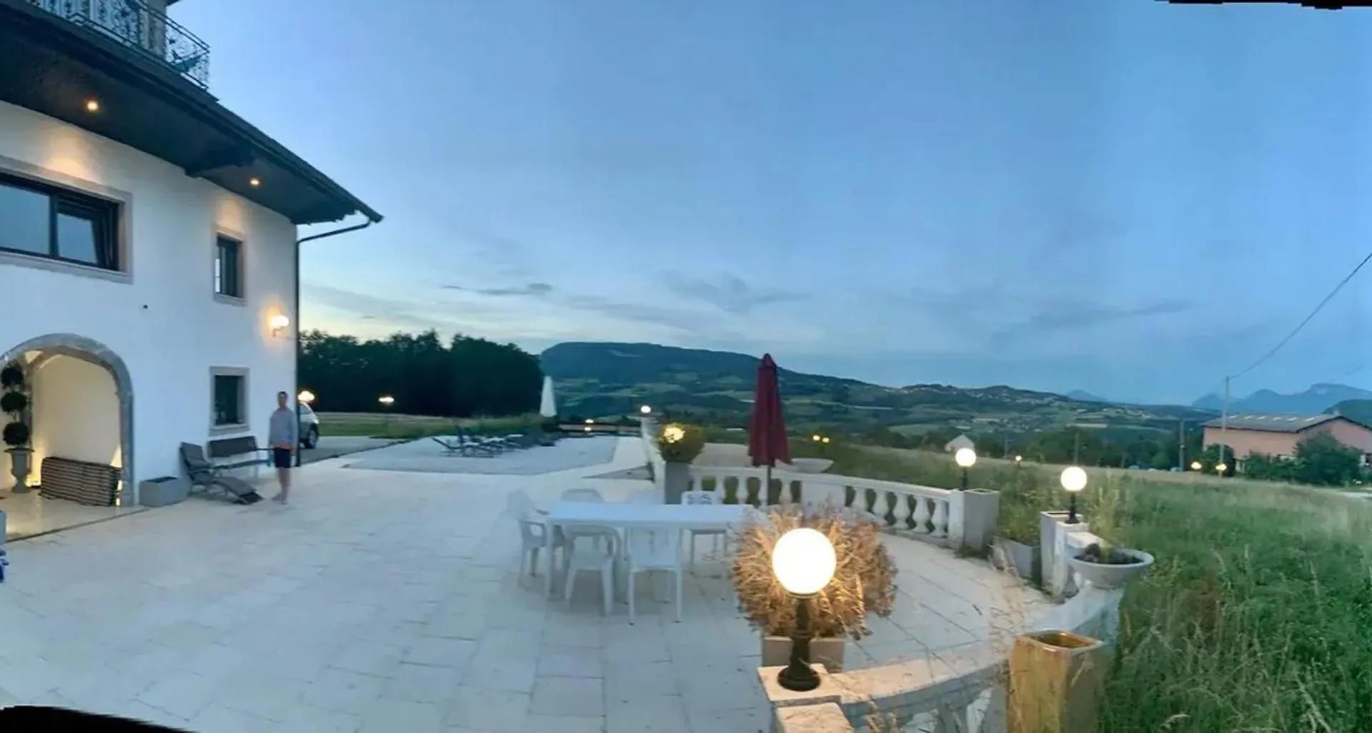 Villa Spacieuse Avec Piscine Pres De Geneve Cercier