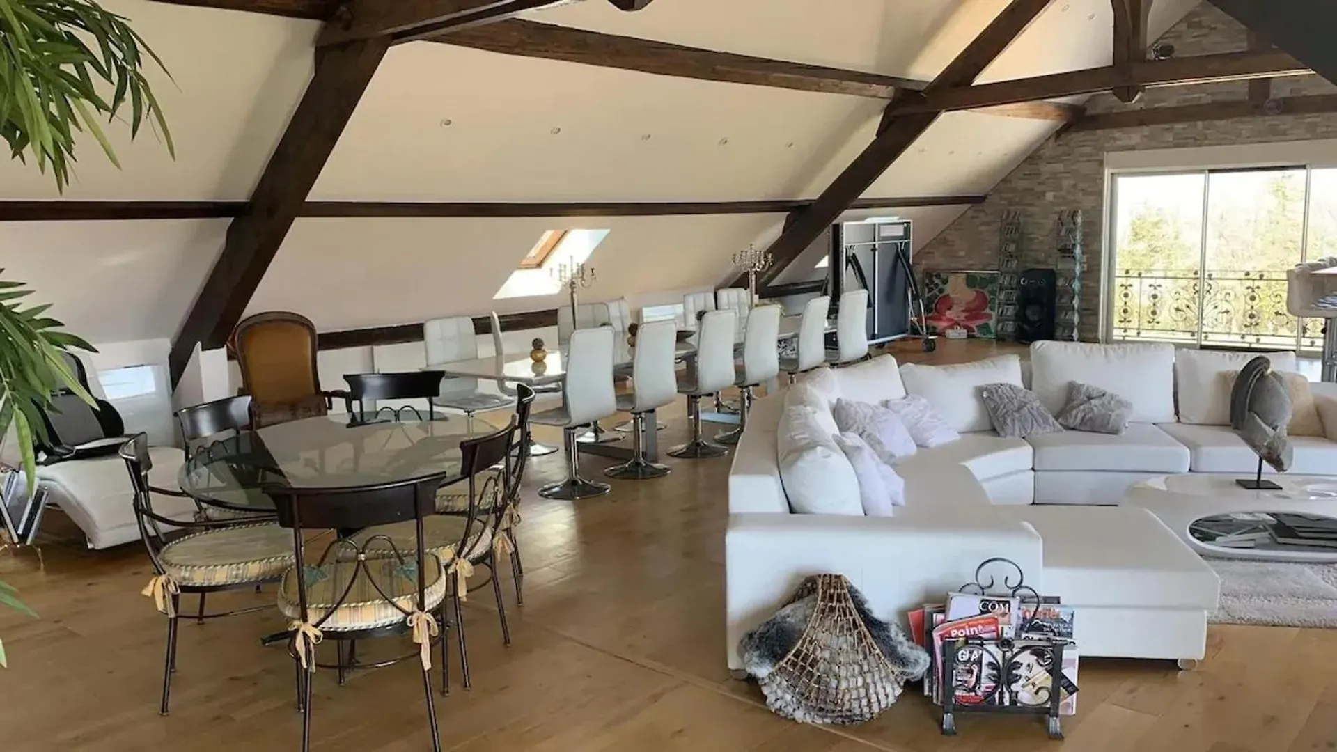 Villa Spacieuse Avec Piscine Pres De Geneve Cercier